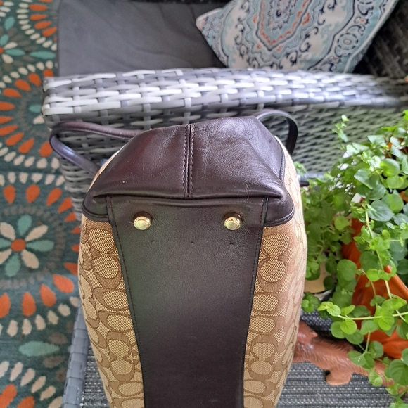 COACH EDIE G1680 Khaki Canvs Signatur and Brown Leather Shoulder Bag Excellent - Picture 11 of 15